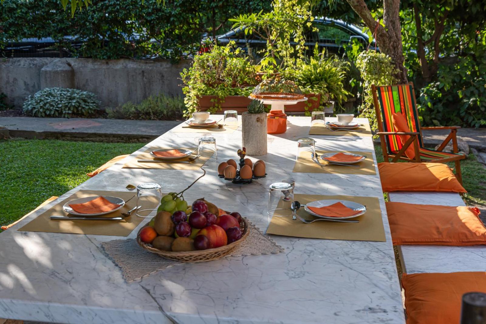 B&B L' Orangerie Пьетразанта Экстерьер фото