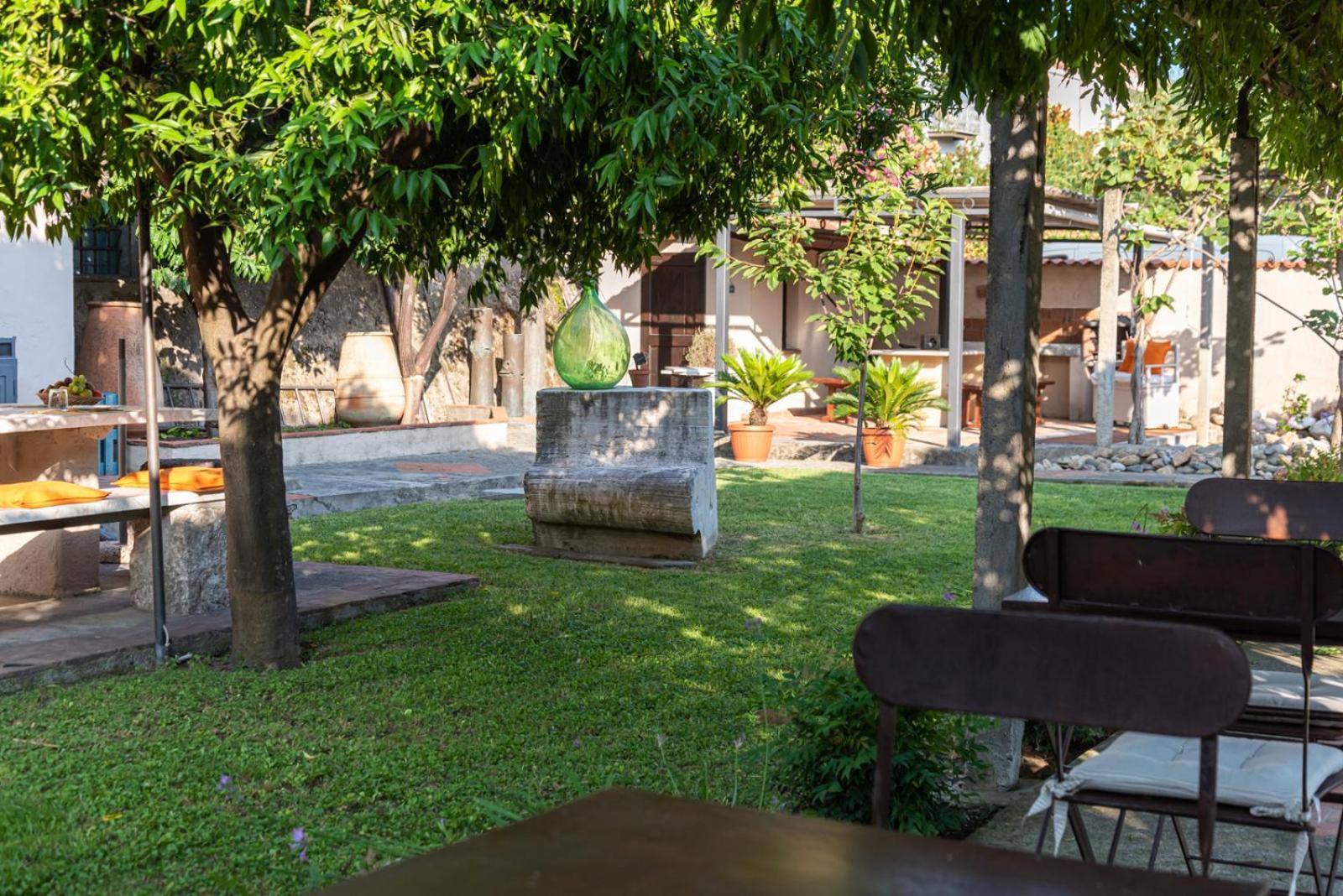 B&B L' Orangerie Пьетразанта Экстерьер фото